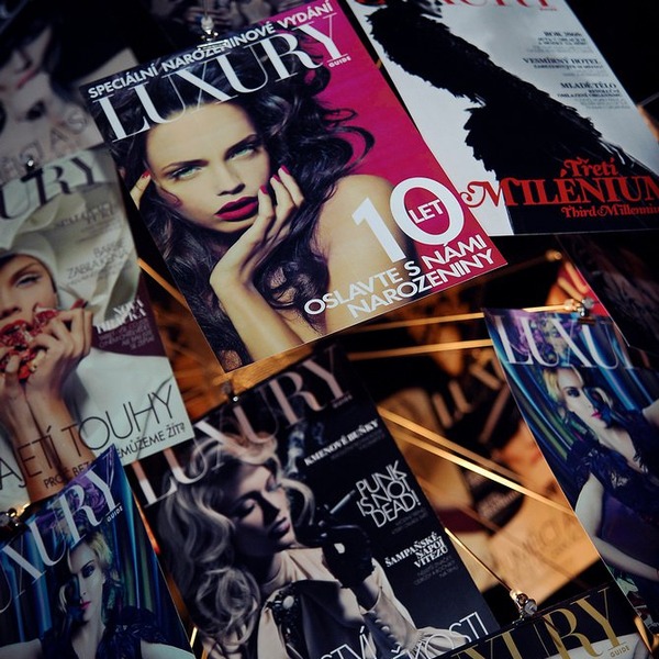 LUXURY GUIDE × ANNIVERSARY
