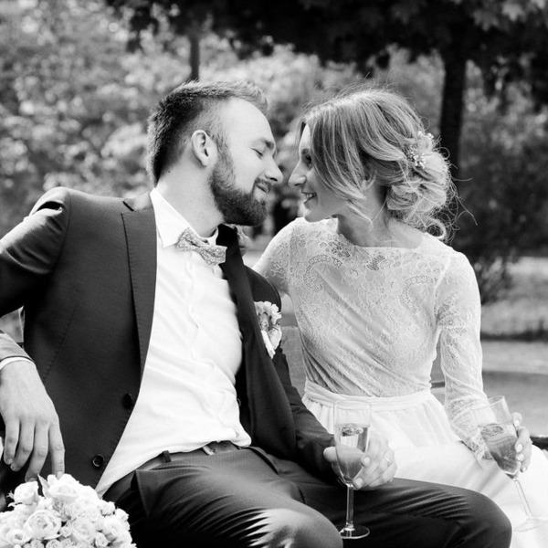 ROMAN & EVA